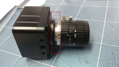 The screen will not appear until the lens is almost released.